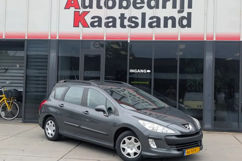 Peugeot 308 (2010)