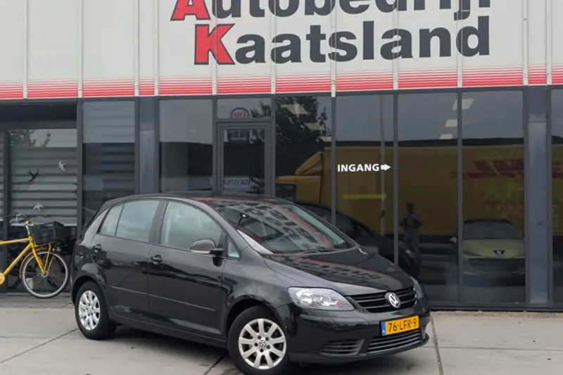 Volkswagen Golf (2005)