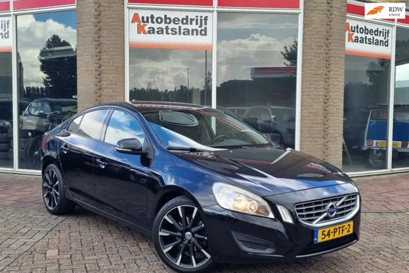 Volvo S60 (2011)