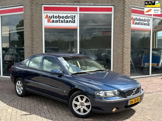 Volvo S60 (2002) — foto 1