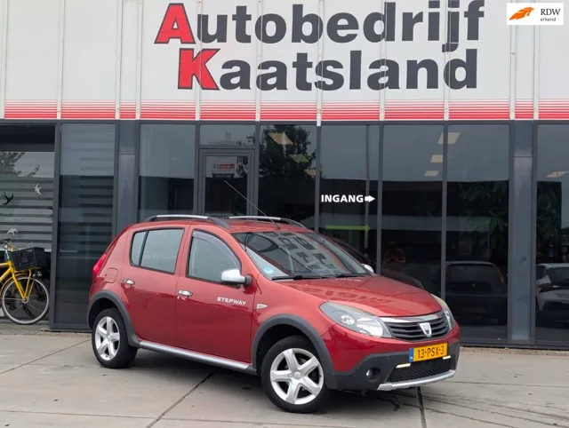 Dacia Sandero (2011) — foto 1
