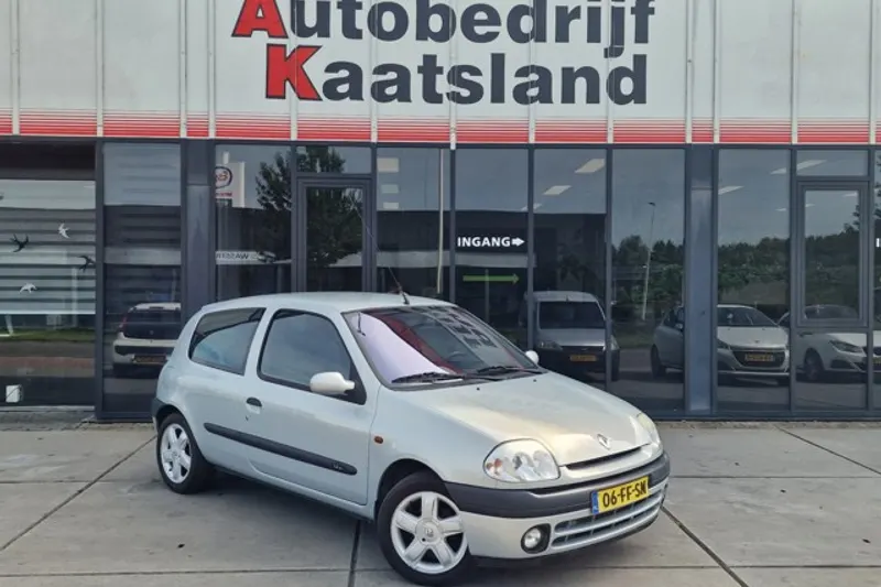 Renault Clio (2000)