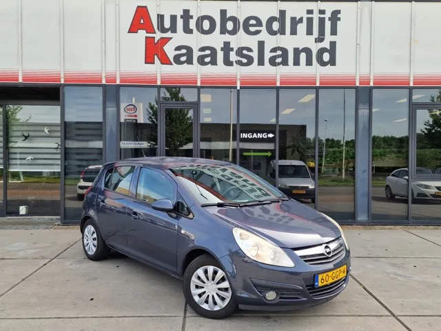 Opel Corsa (2008) — foto 1
