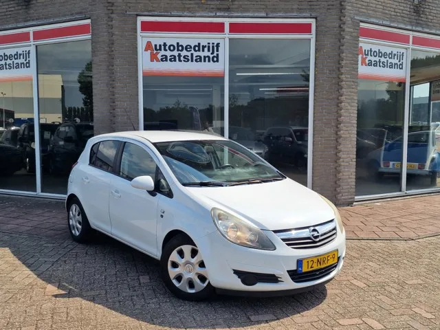 Opel Corsa (2010) — foto 1