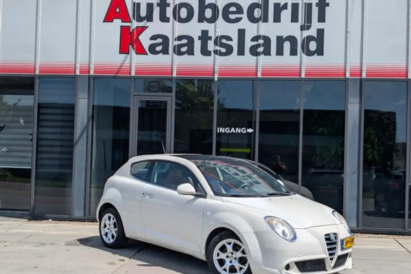 Alfa Romeo Mito (2011)