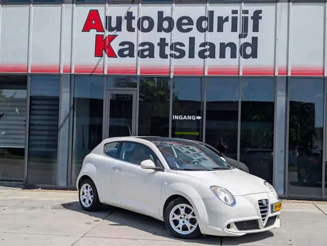 Alfa Romeo Mito (2011) — foto 1