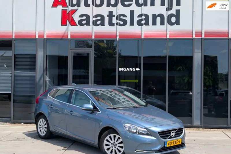 Volvo V40 (2012)