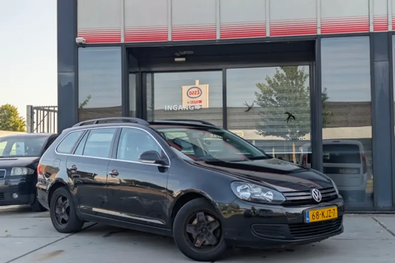 Volkswagen Golf (2010)