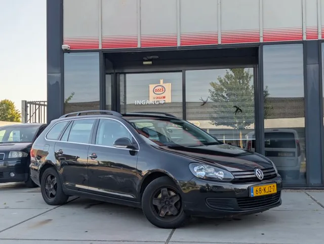 Volkswagen Golf (2010) — foto 1