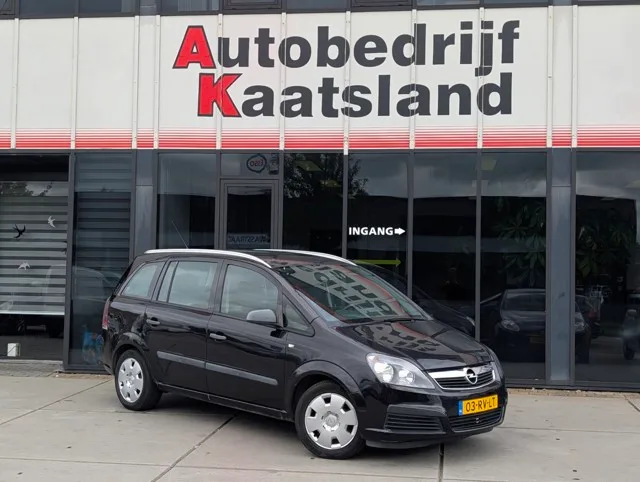 Opel Zafira (2005) — foto 1