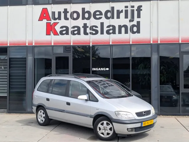 Opel Zafira (2001) — foto 1