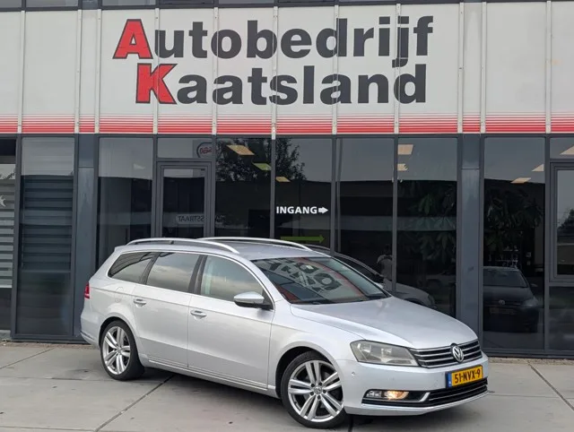 Volkswagen Passat (2010) — foto 1