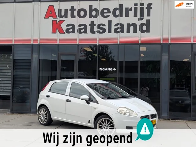 Fiat Grande Punto (2009) — foto 1