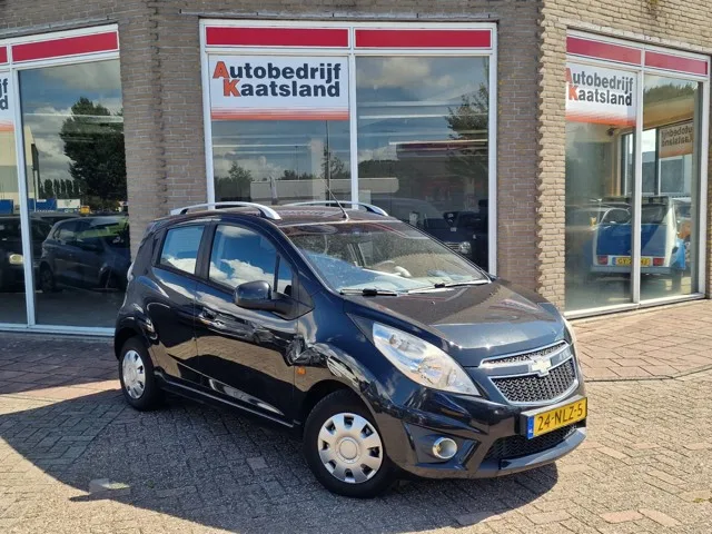 Chevrolet Spark (2010) — foto 1