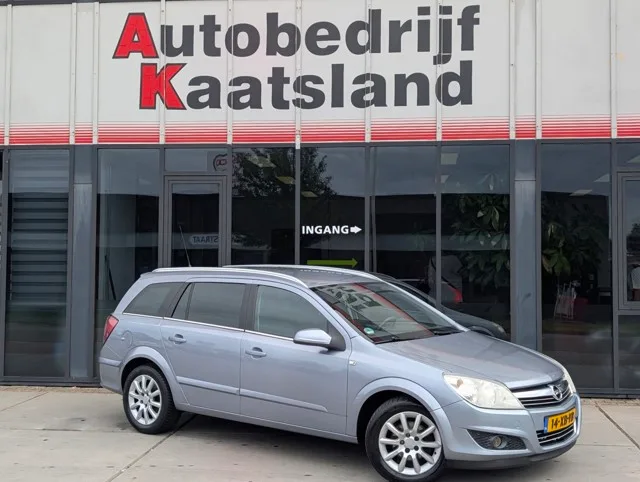 Opel Astra (2007) — foto 1