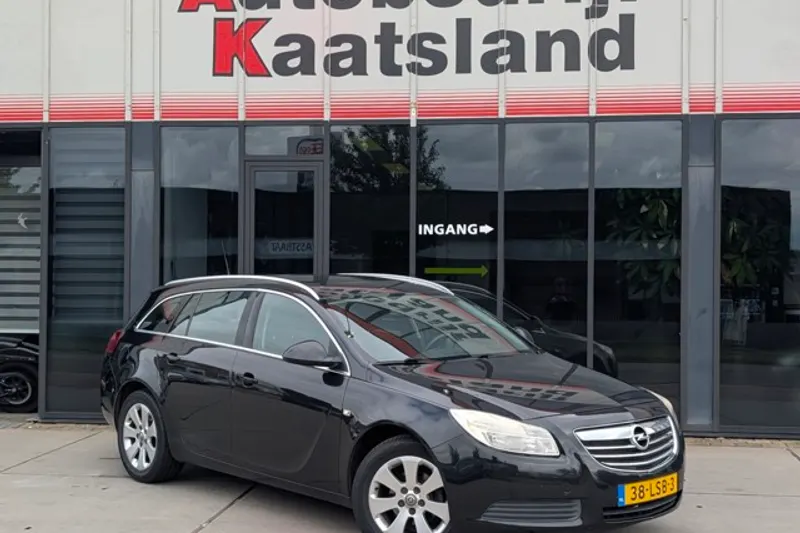 Opel Insignia Sports Tourer (2010)
