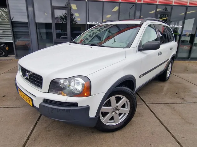 Volvo XC90 (2004) — foto 1