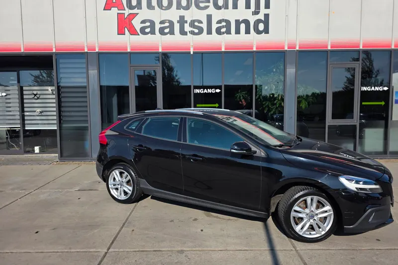 Volvo V40 (2017)
