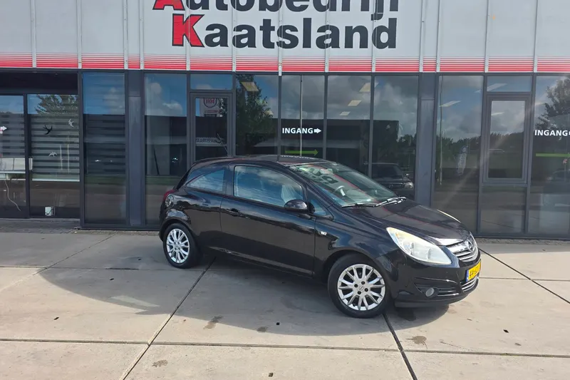 Opel Corsa (2008)