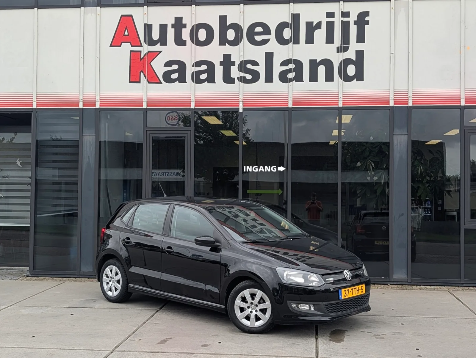 Volkswagen Polo (2012) — foto 1
