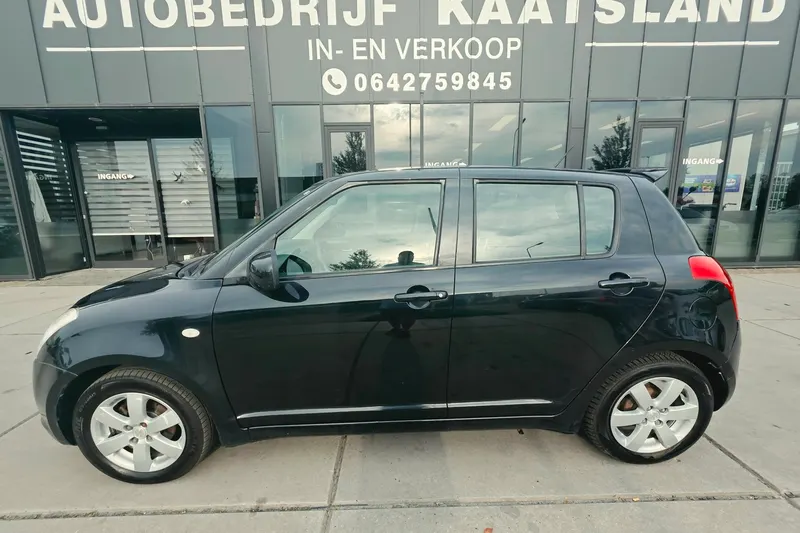 Suzuki Swift (2009)