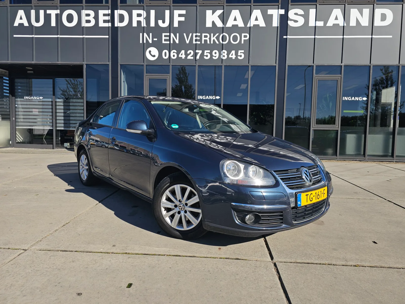 Volkswagen Jetta (2010) — foto 1