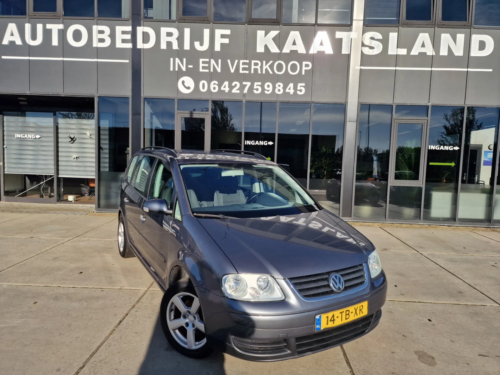 Volkswagen Touran (2006) — foto 1