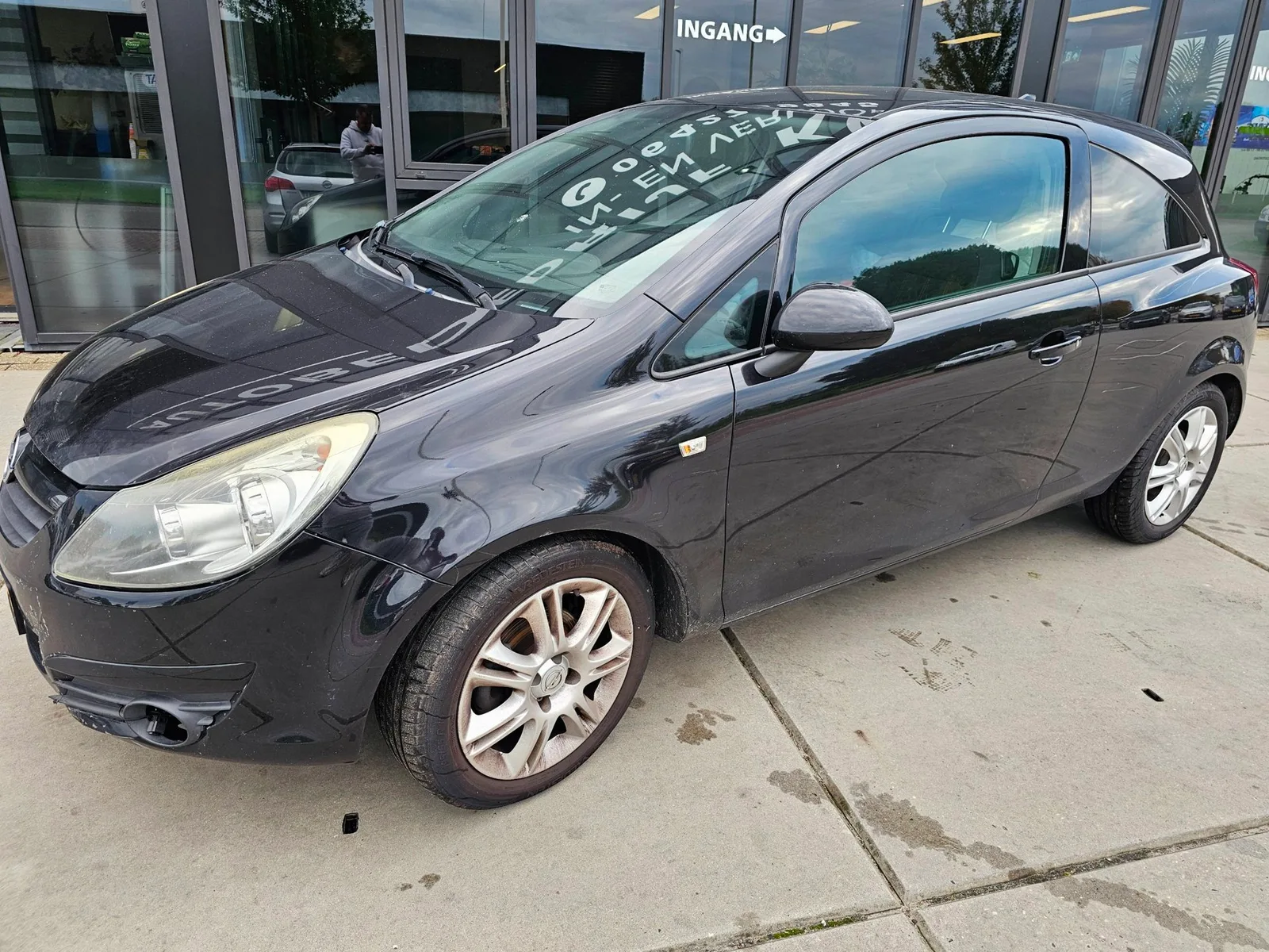 Opel Corsa (2010) — foto 1