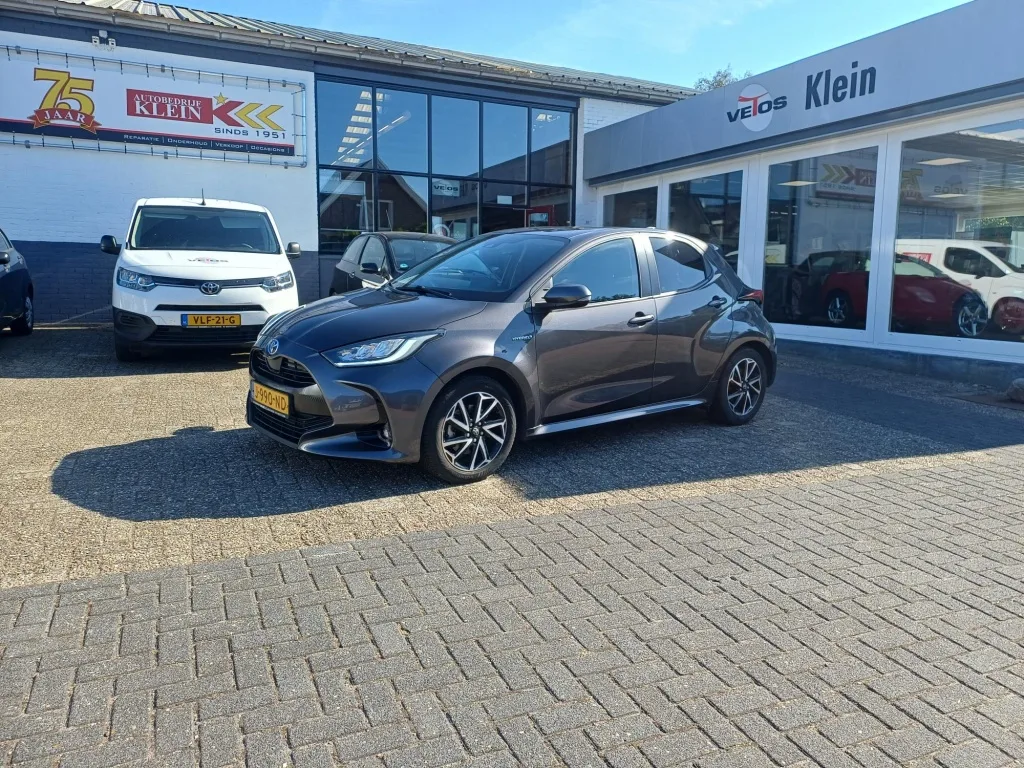 Toyota Yaris (2020) — foto 1