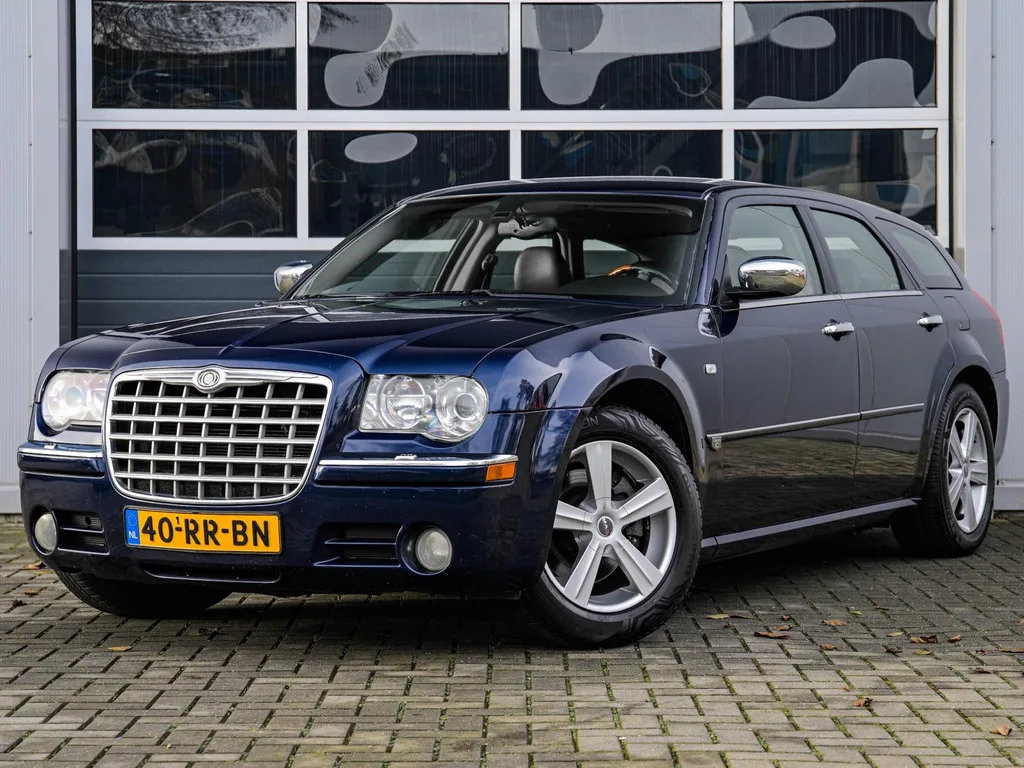 Chrysler 300c (2005) — foto 1