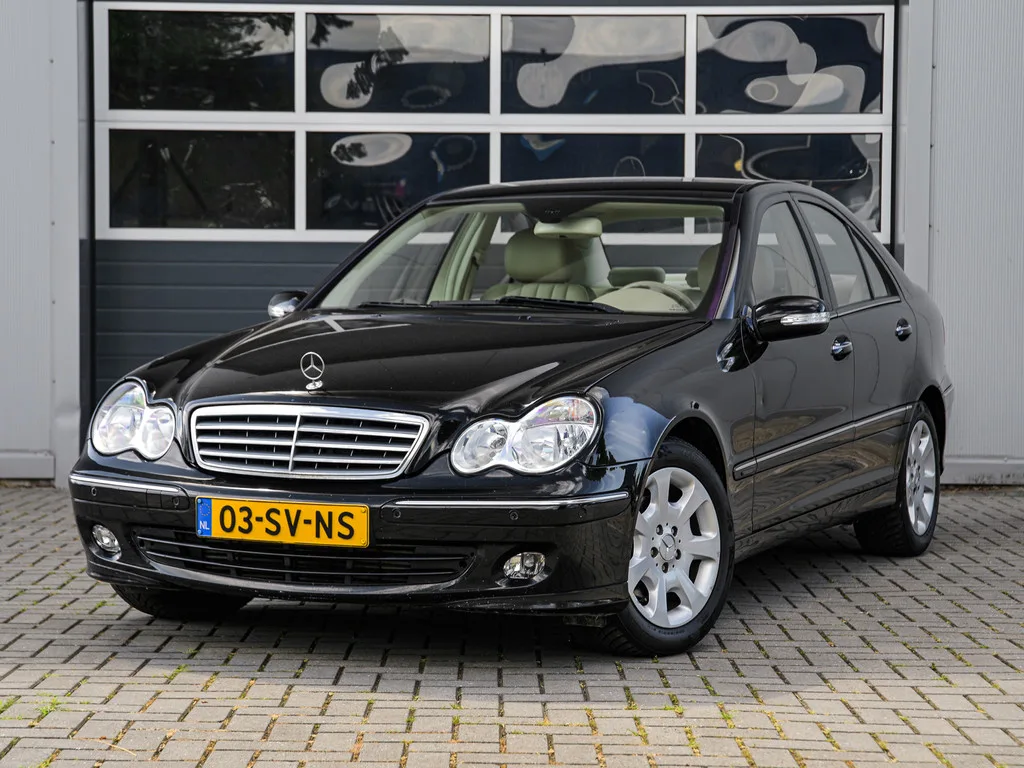 Mercedes-Benz C-Klasse (2006) — foto 1