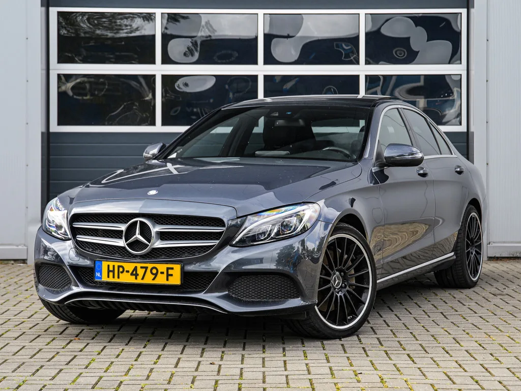 Mercedes-Benz C-Klasse (2015) — foto 1