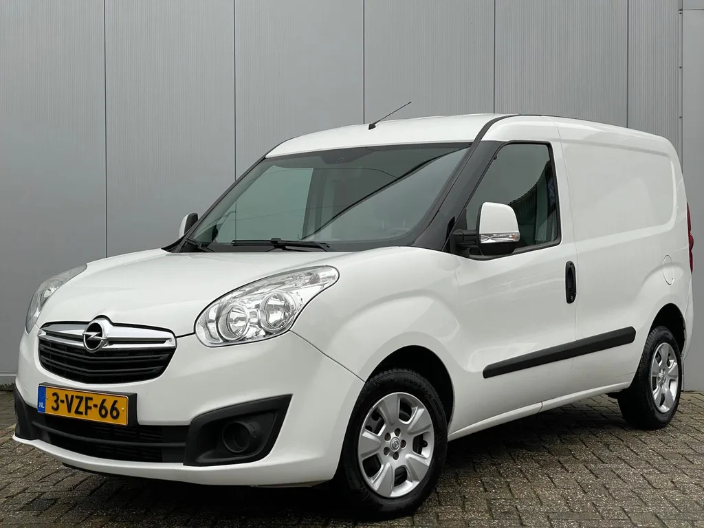 Opel Combo (2012) — foto 1
