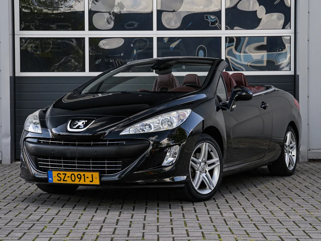 Peugeot 308 (2009) — foto 1