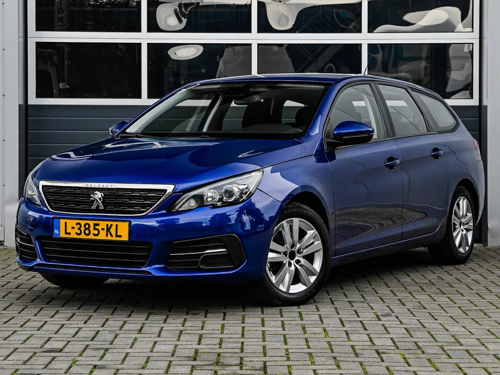 Peugeot 308 (2019) — foto 1