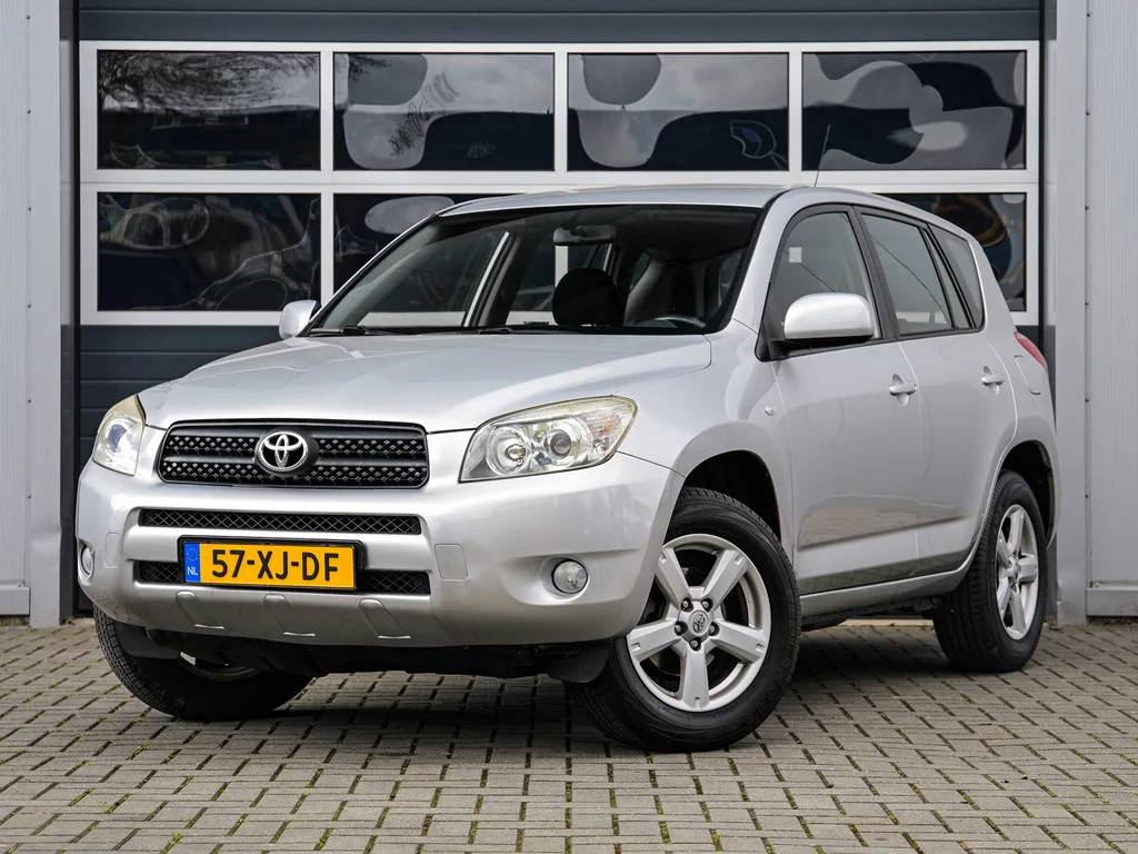 Toyota RAV4 (2007) — foto 1