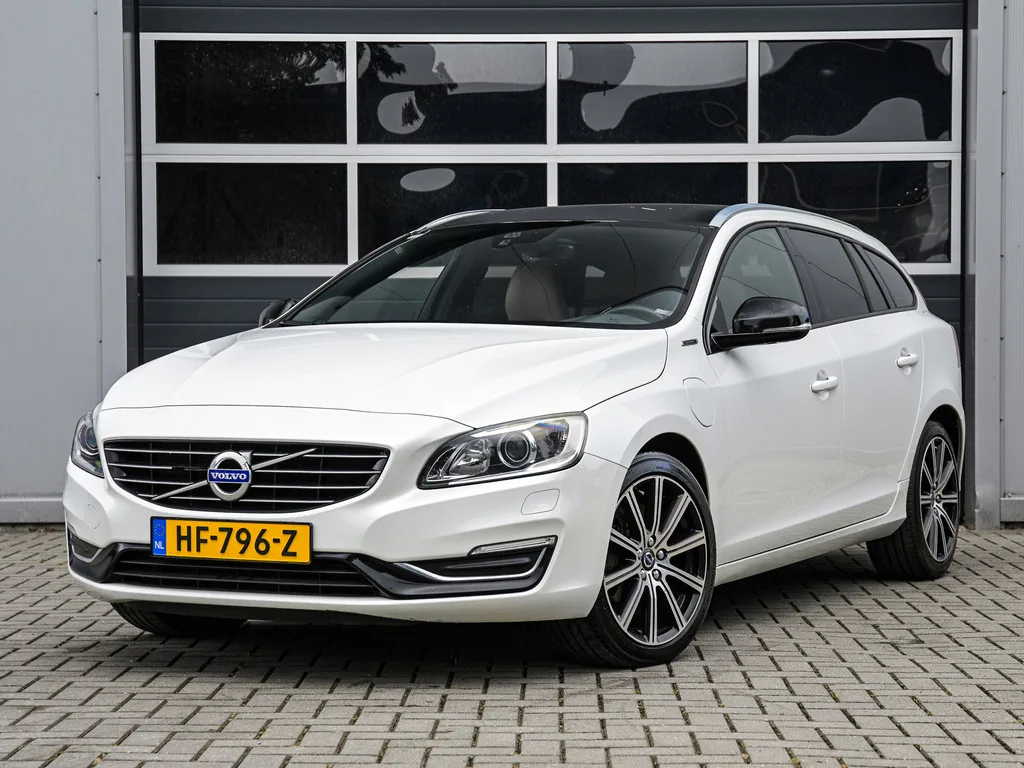 Volvo V60 (2015) — foto 1