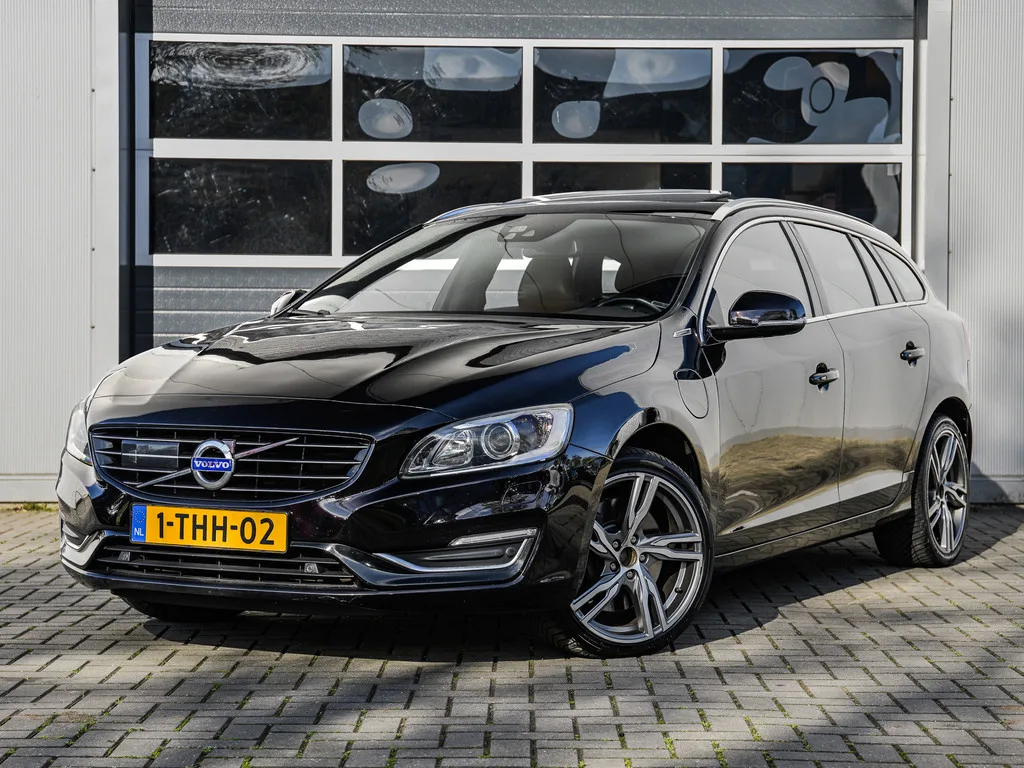Volvo V60 (2014) — foto 1