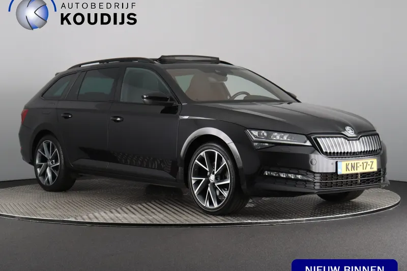 Škoda Superb (2023)