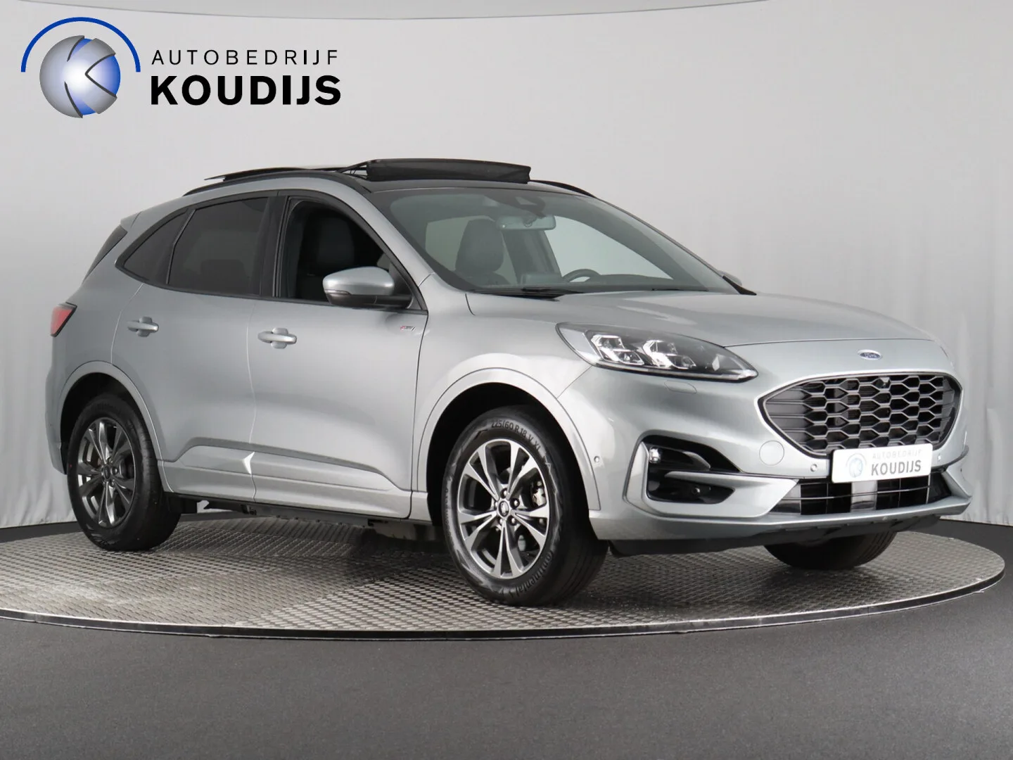 Ford Kuga (2023) — foto 1