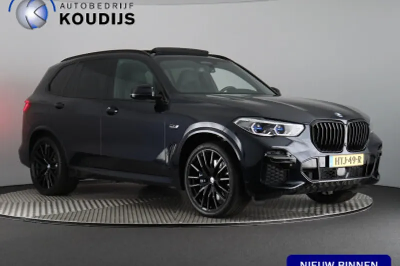 BMW X5 (2022)