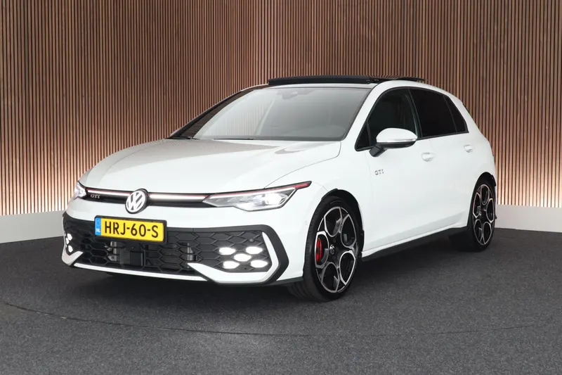 Volkswagen Golf (2025)