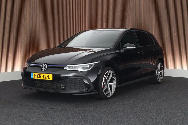 Volkswagen Golf (2022)