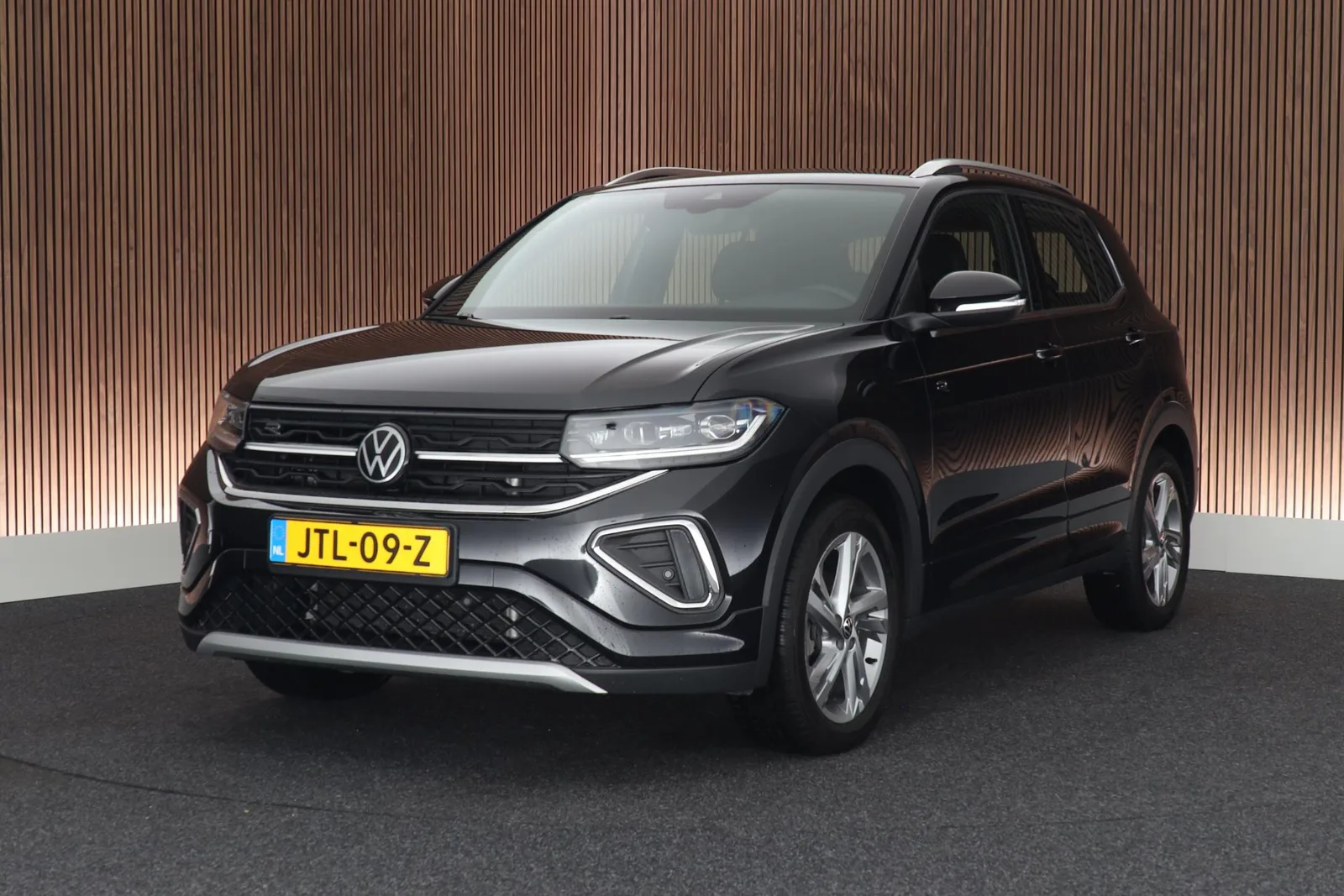 Volkswagen T-Cross (2025) — foto 1