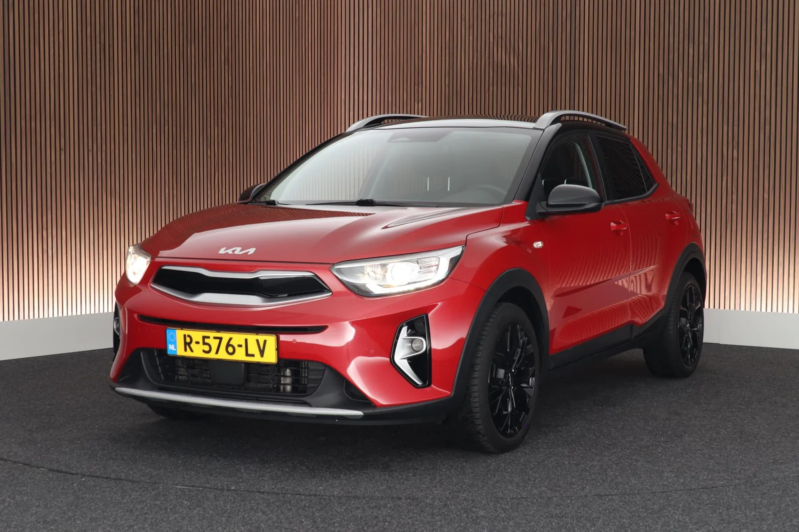 Kia Stonic (2022) — foto 1