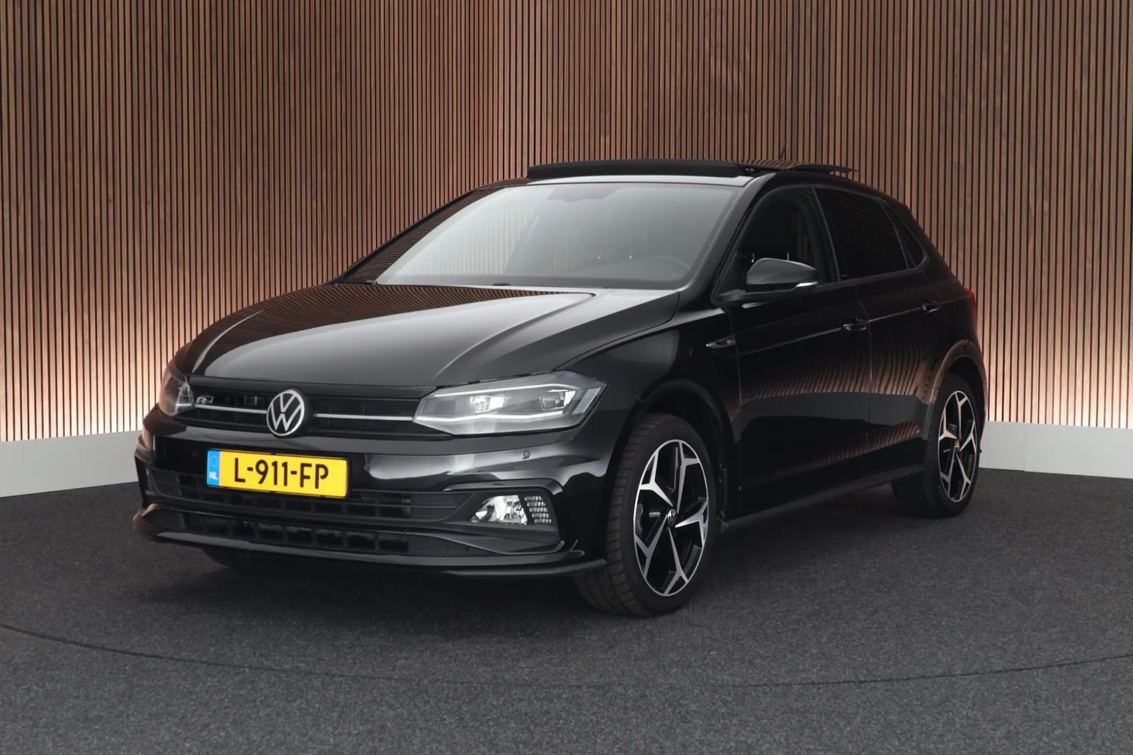 Volkswagen Polo (2021) — foto 1