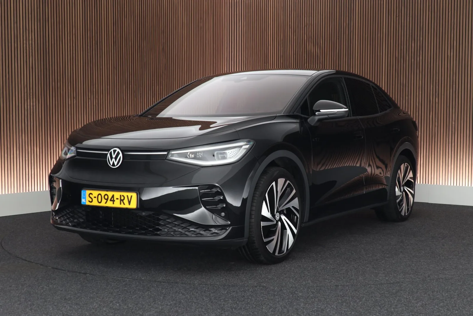 Volkswagen ID.5 (2023) — foto 1