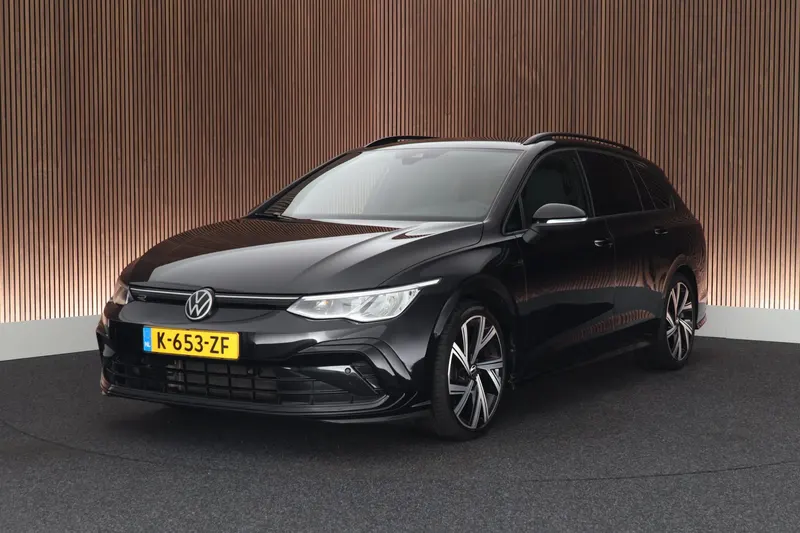 Volkswagen Golf (2021)