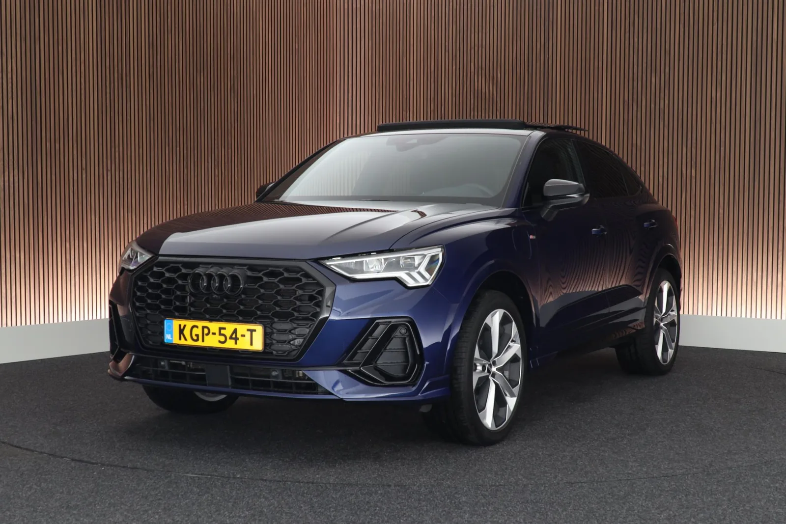 Audi Q3 (2023) — foto 1