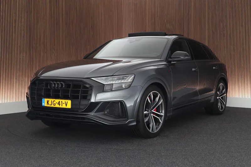Audi Q8 (2021)